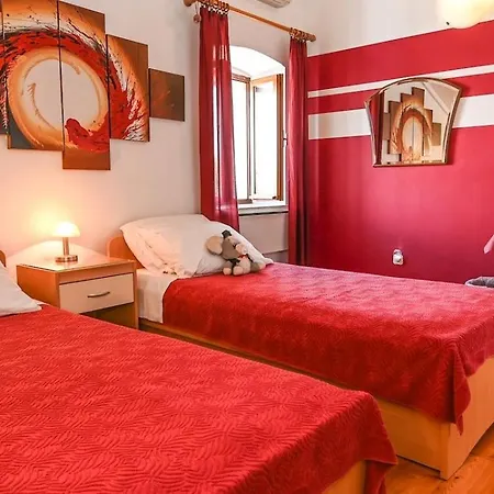 Guest house Marija Lucica